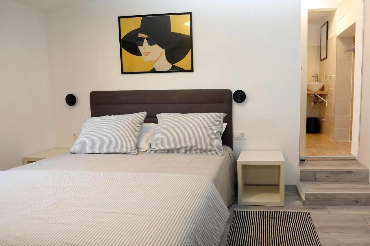 Guest House Tika Medulin Holiday home